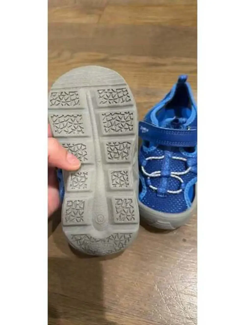 OshKosh B'gosh Water Shoes